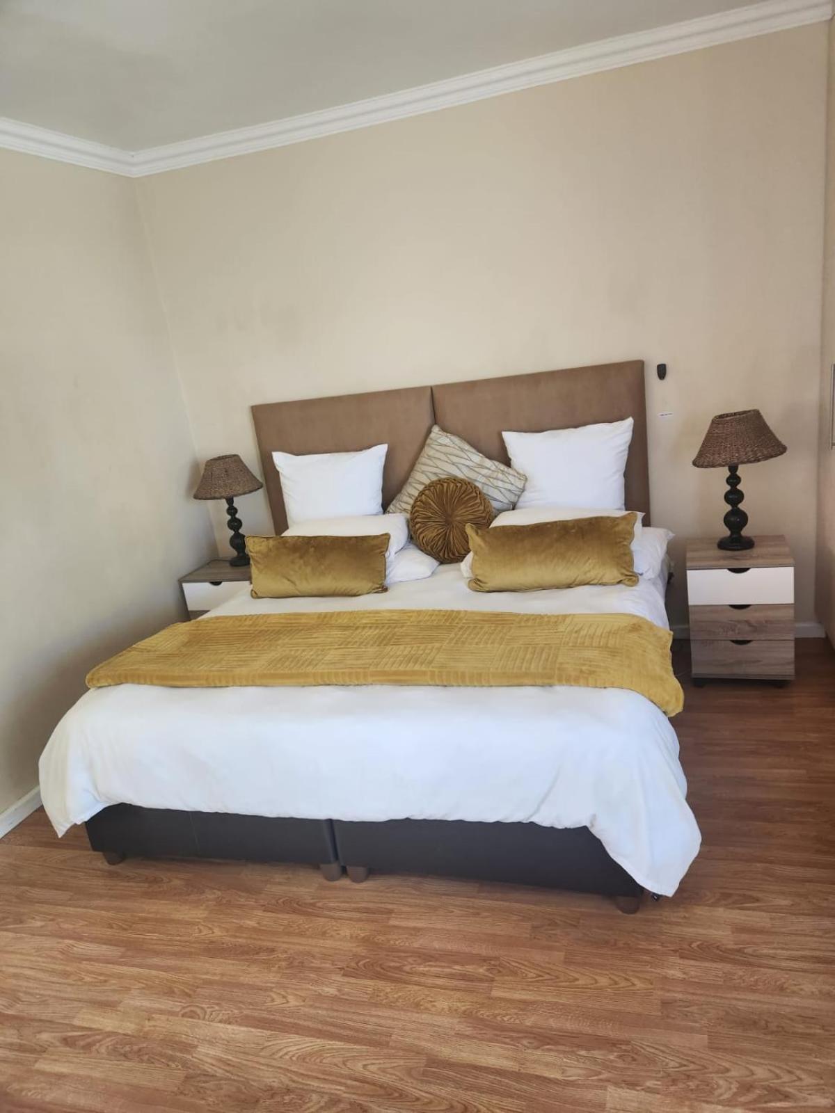 Jenvey House Selfcatering Apartments & Bnb Port Elizabeth Eksteriør billede